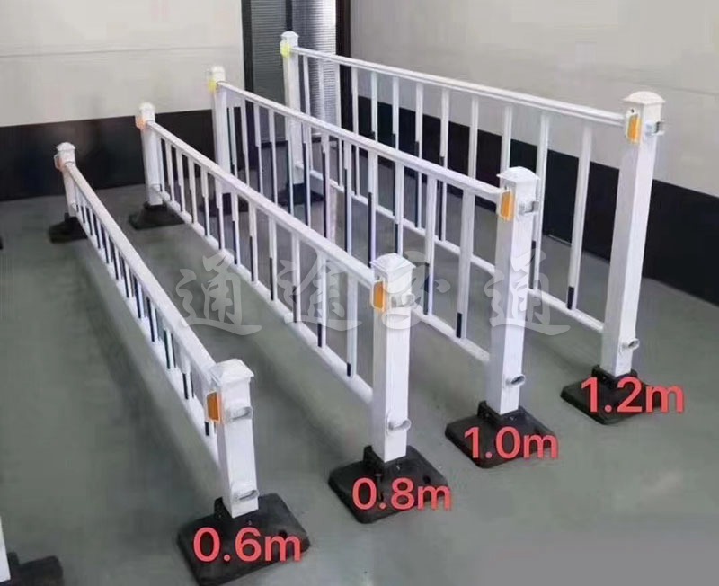 常規(guī)道路護欄